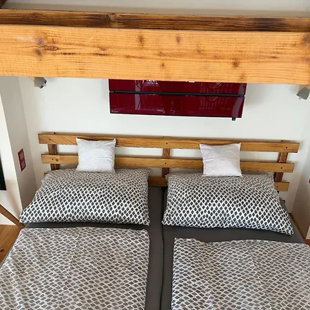 Lägenhet Atelier Bile Vchynice
